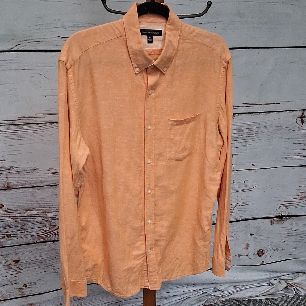 Banana Republic Men's Light Orange Casual Shirt